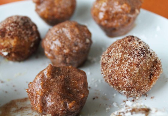 vegan pumpkin doughnut holes