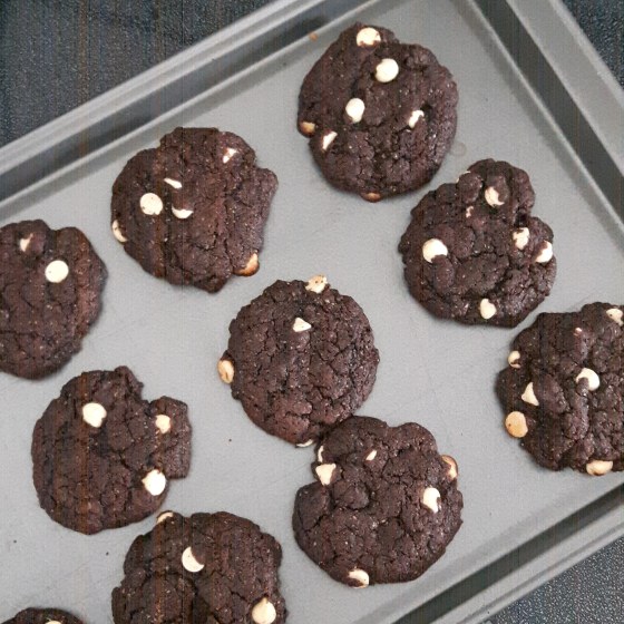 vegan double chocolate cookies healthy